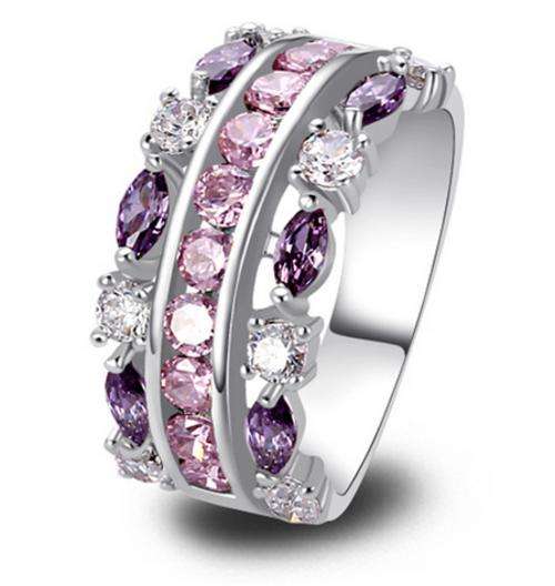 **Stunning** 925 Silver Plated Ring - size 8