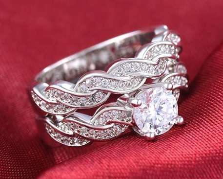 *** Exquisite *** AAA+ CZ - 925 Silver Plated Silver Ring Size 6 / 7