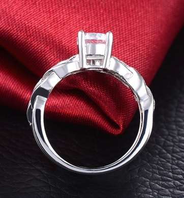*** Exquisite *** AAA+ CZ - 925 Silver Plated Silver Ring Size 6 / 7