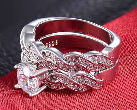 *** Exquisite *** AAA+ CZ - 925 Silver Plated Silver Ring Size 6 / 7