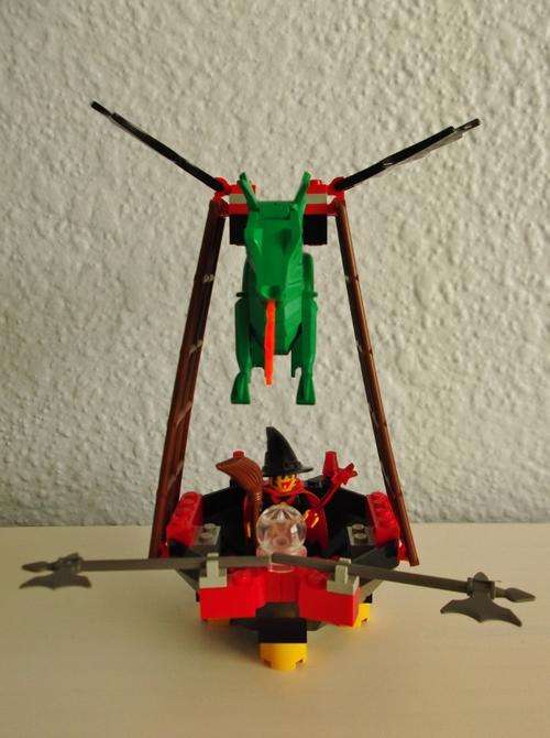 Lego system #6037 Witches Windship- Excellent condition