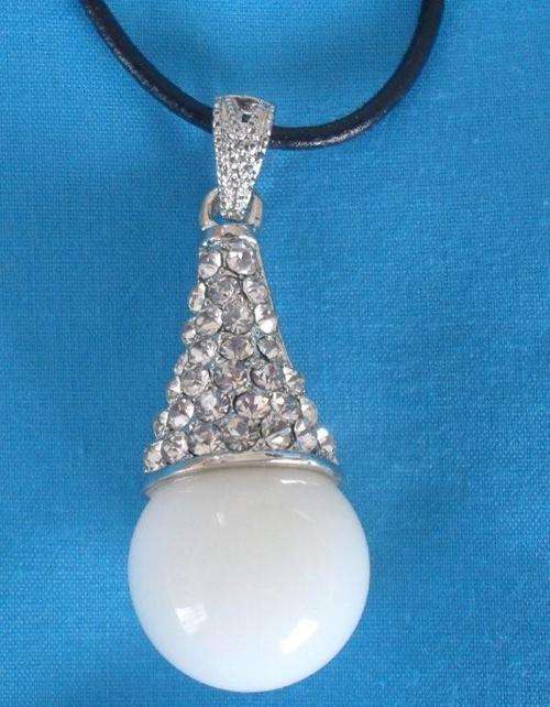 SEMI PRECIOUS STONE TEARDROP PENDANT - With Rhinestone Detail (White)