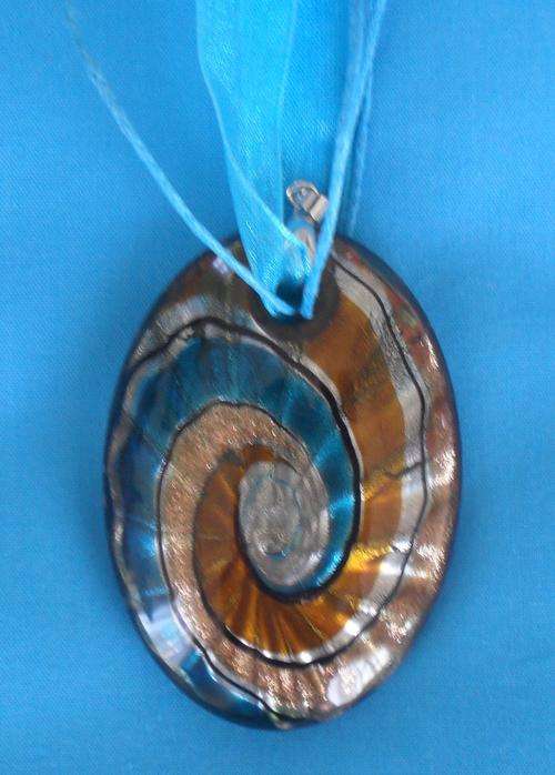 GORGEOUS MURANO GLASS STYLE PENDANT - R1 START, NO RESERVE !! Many colours available ...