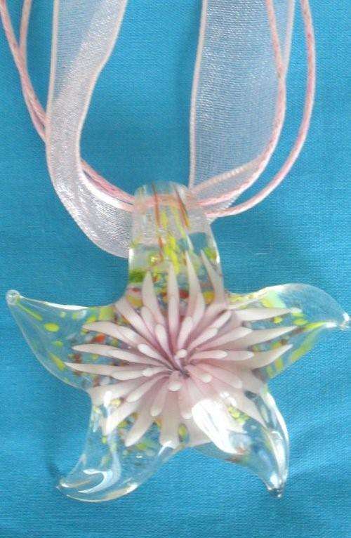 BEAUTIFUL & UNIQUE !! Glass Starfish Pendant with Pale Pink 3D Flower Set Inside The Glass