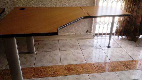 OFFICE DESK