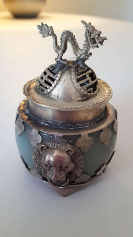 Jade Tibetan Incense Burner (Xianglu)