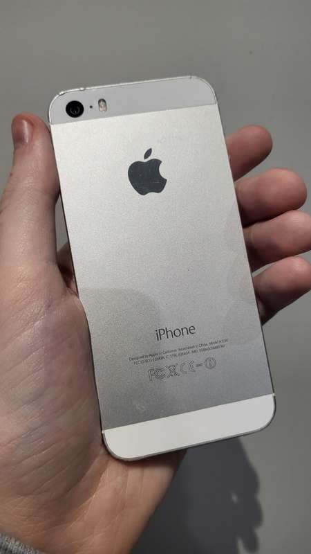 iPhone 5s 64gb