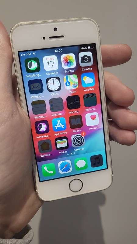 iPhone 5s 64gb