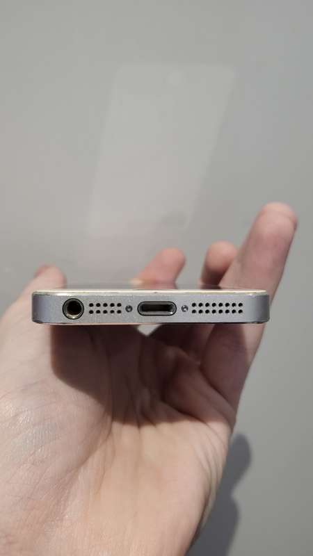 iPhone 5s 64gb