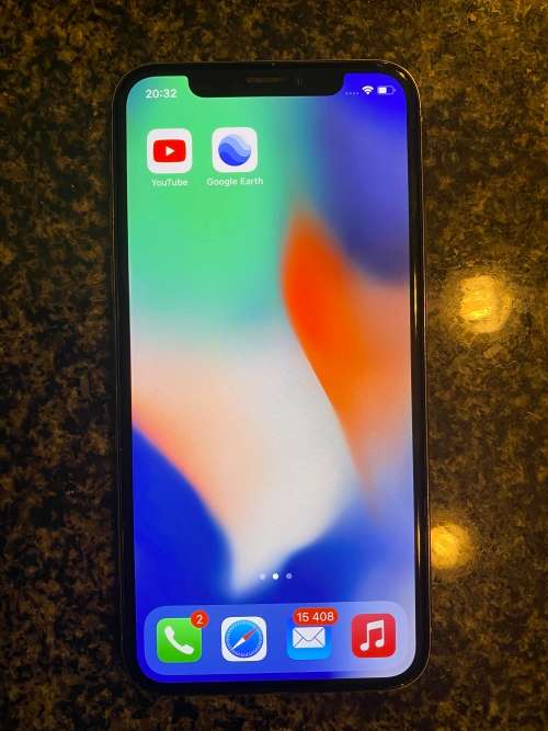 iPhone X 256 GB (Pre Owned)