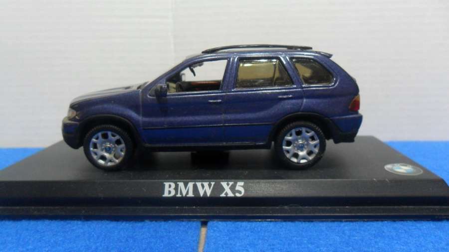 DEL PRADO  1999 BMW X5 SUV   "THE ULTIMATE CAR COLLECTION " IN GOOD CONDITION WITH THE DISPLAY BASE