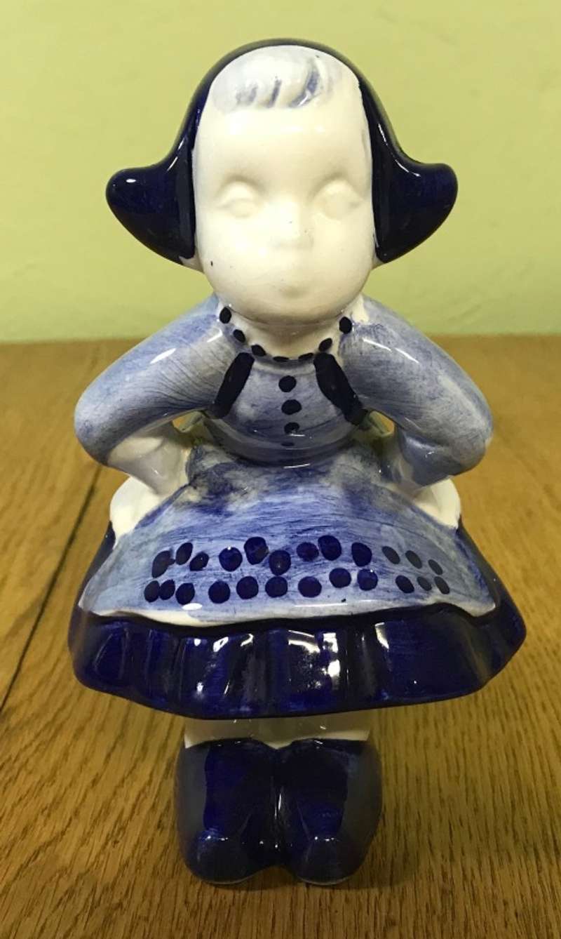 DUTCH GIRL FIGURINE PORCELAIN BLUE AND WHITE Please Read description......