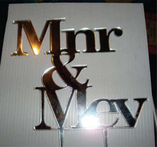 Cake Toppers - Mnr & Mev   Mirror Acrylic.  -   Only one side Mirror - SILVER MIRROR