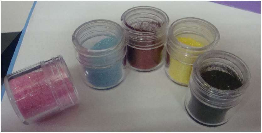 Glitter - in plastic container with screw-on-lid.   (BLACK)