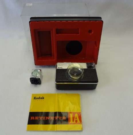 Kodac Instamatic 133-X camera - as per photo