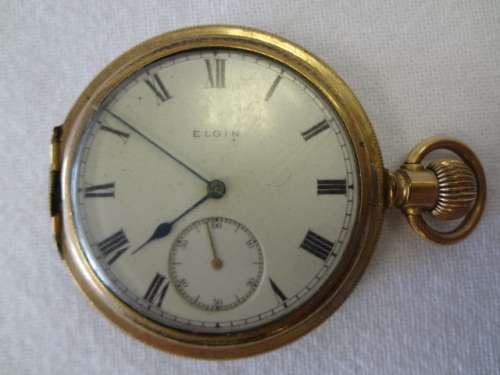 Vintage elgin pocketwatch - missing front & back cover. Serial no: 18153331 - as per photo