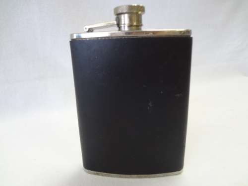 Stainless steel 6oz hip flask - broken piece at the lid - @ CRAZY R1 start