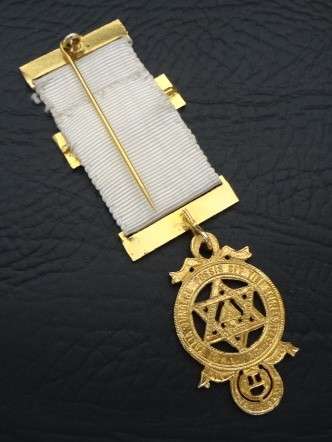 Masonic Royal Arch Companion Breast Pin as per photo
