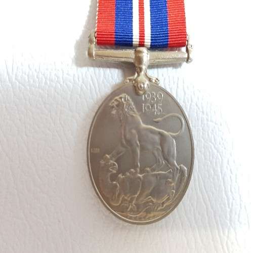 Pair of WWII Medals Issued to 241495 C.F.S. Levy as per photo