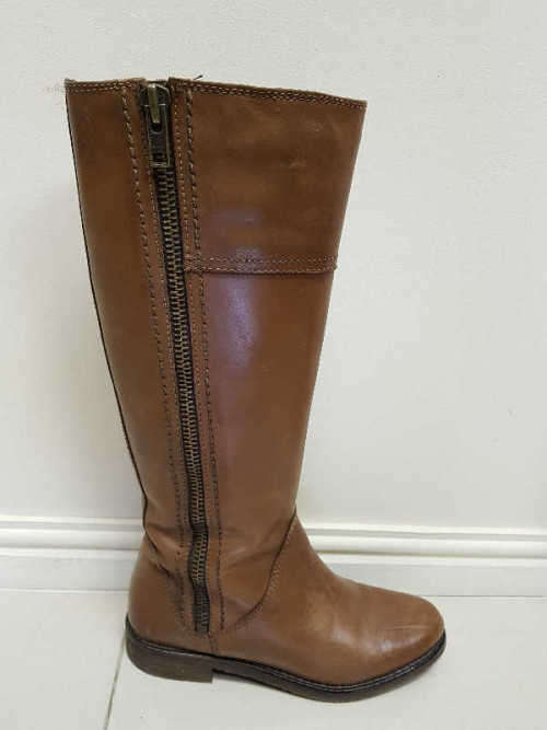 Genuine Leather GIA ladies tan boots as per photo