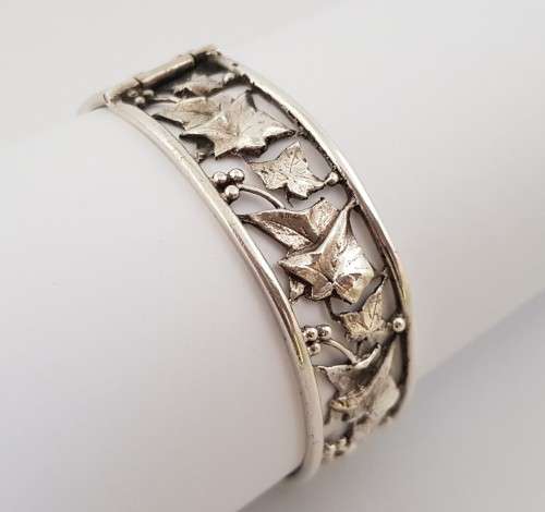 925 Vintage Sterling Silver Bangle weight 27.4g as per photo