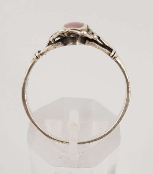 925 Sterling Silver Ring weight 2g size Q as per photo