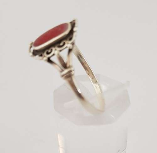 925 Sterling Silver Ring weight 2g size Q as per photo