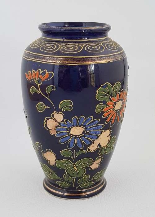 Vintage small vase hand painted as per photo