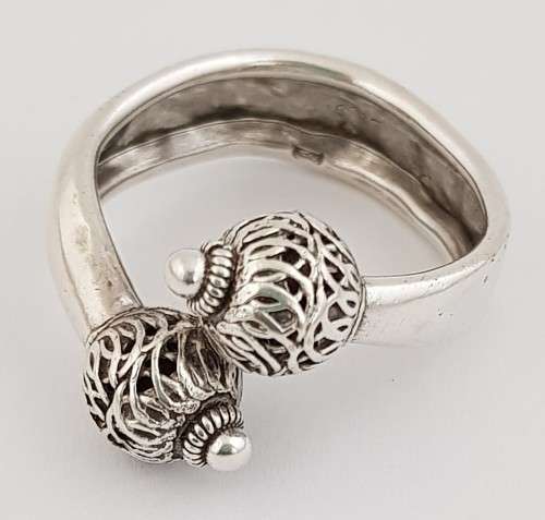 925 Sterling Silver Ring weight 4,6g size Q as per photo