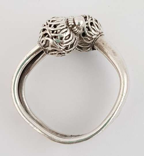 925 Sterling Silver Ring weight 4,6g size Q as per photo