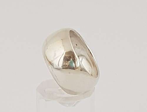 925 Sterling Silver Ring weight 7,8g size N as per photo