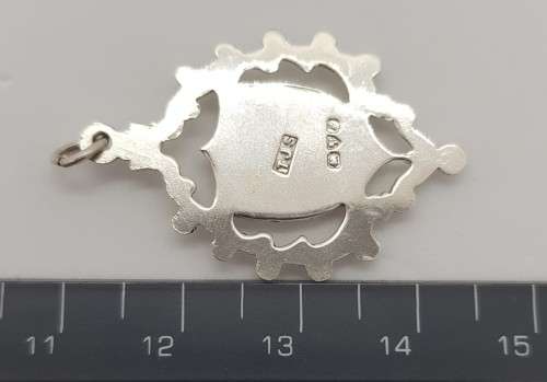 925 Sterling Silver - Scouts Tug of War 1919 Pendant weight 2,5g as per photo