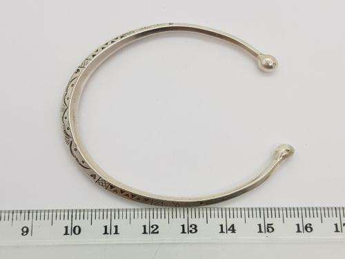 925 Sterling Silver Bangle weight 17,2g as per photo