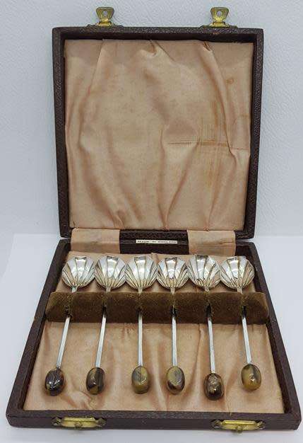 Art Deco Set of 6 Coffee Bean Teaspoons in Original Box as per photo