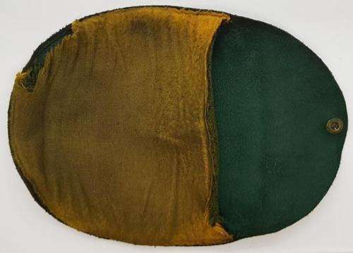 Vintage Shoe Shine Glove as per photo