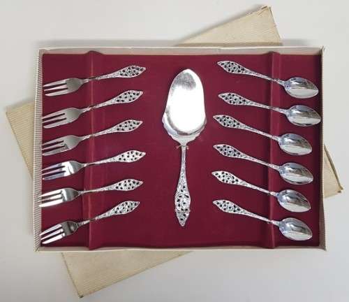 Elwezetta Chrome Plated Cake Lifter, 6 Teaspoons & 6 Cake Forks in box as per photo
