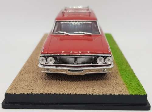 Bond 007 - Goldfinger - Ford Country Squire model car as per photo