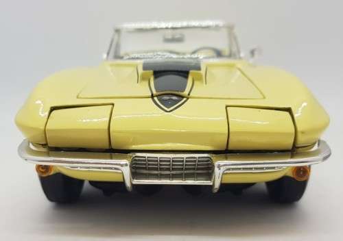 1967 Chevrolet Corvette L88 Stingray Roadster scale 1:18 model car as per photo