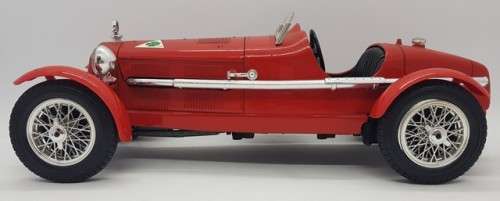 1931 Bburago Alfa Romeo 2300 Monza scale 1:18 model car as per photo