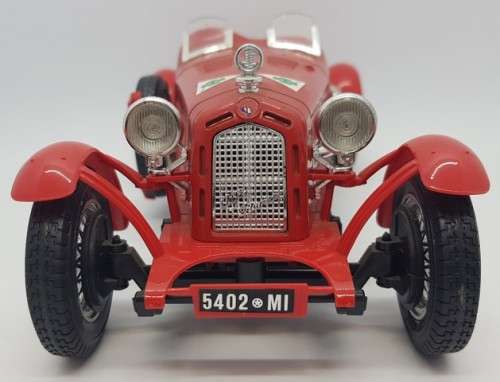 1931 Bburago Alfa Romeo 2300 Monza scale 1:18 model car as per photo