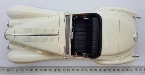 1937 Delahaye Spider-type 165 Cabriolet Guiloy Spain model car as per photo