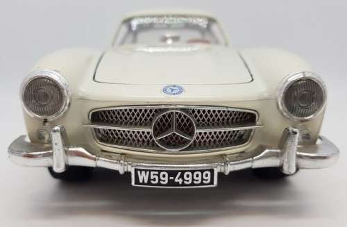 1954 Mercedes Benz 300SL Gullwing model car as per photo
