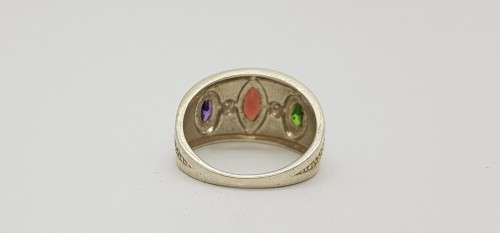 925 Sterling Silver Ring weight 4.6g size Q as per photo