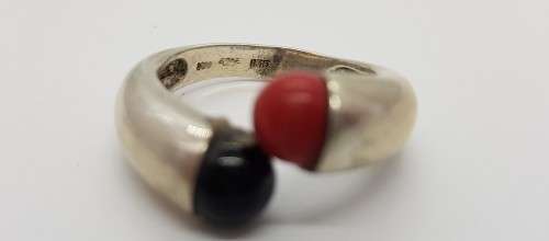 925 Sterling Silver Ring weight 7.3g size Q as per photo