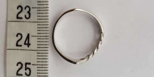 925 Sterling Silver Wishbone Ring weight 1.4g as per photo