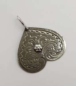 925 Sterling Silver Vintage Heart Pendant weight 2.8g as per photo