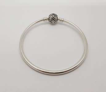925 Sterling Silver Pandora Design Bangle weight 8.4g as per photo