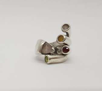 925 Sterling Silver Vintage Ring with Retro Semi-Precious Stones weight 14g as per photo