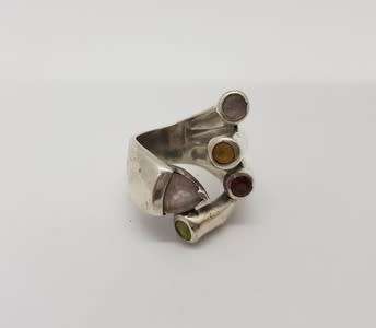 925 Sterling Silver Vintage Ring with Retro Semi-Precious Stones weight 14g as per photo