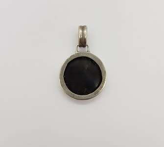 925 Sterling Silver Mother of Pearl Pendant weight 5.4g as per photo